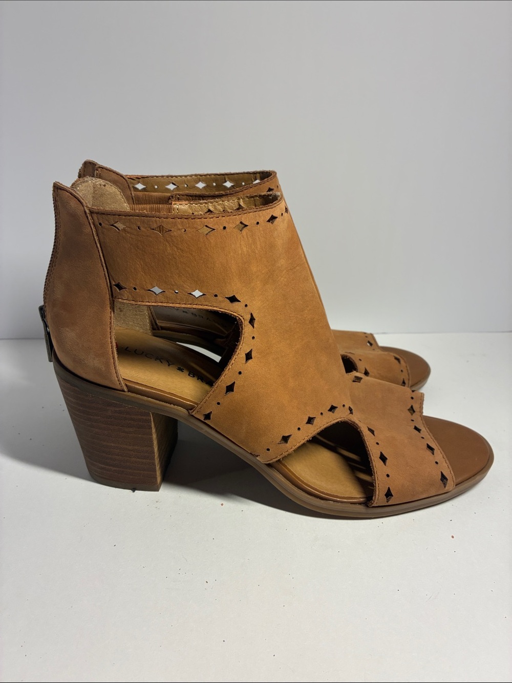 Lucky brand Kikah Janeda leather sandals